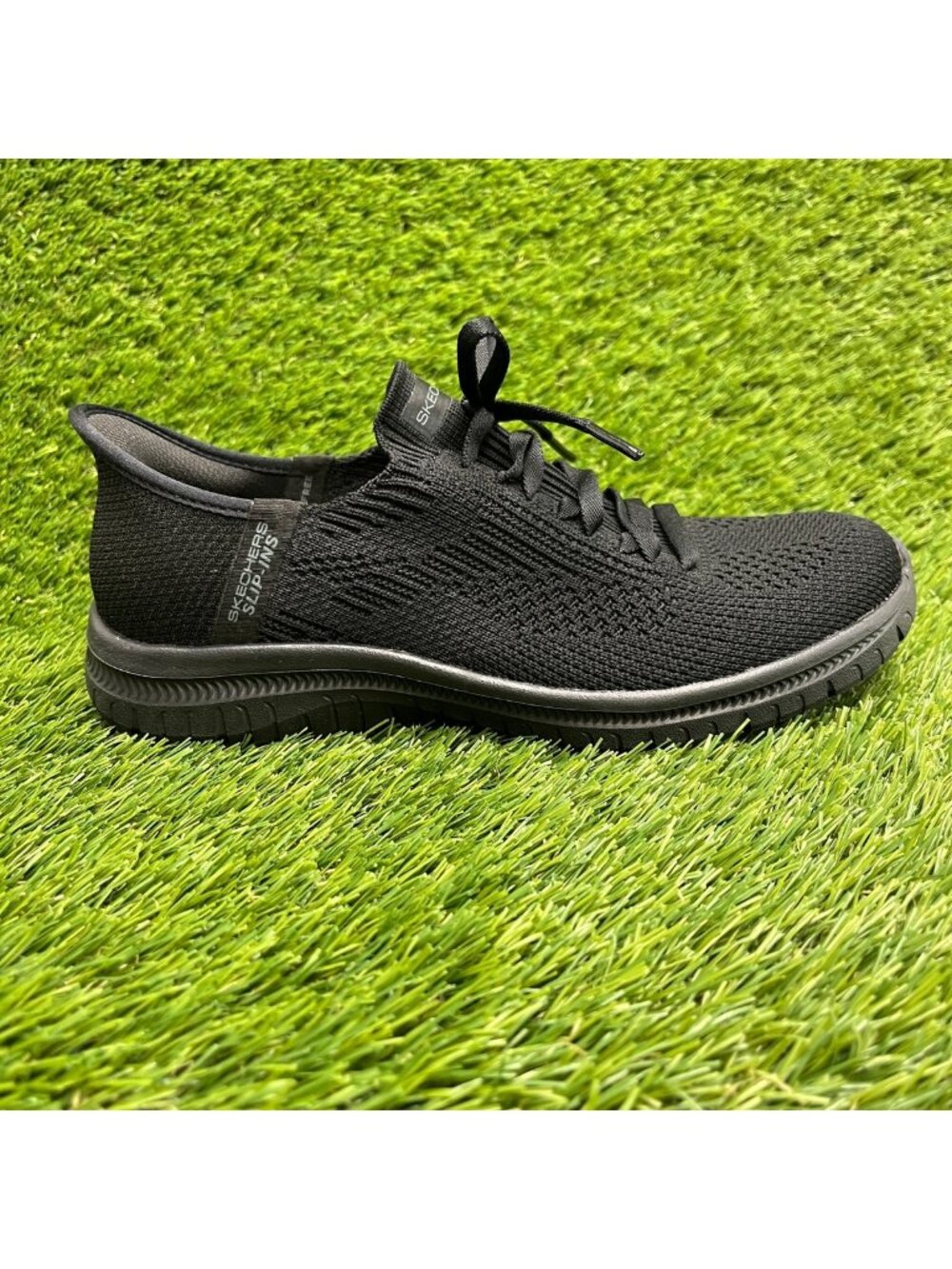 Skechers Virtue Divinity Womens Size 6 Black Athletic Slip On Shoes Sneakers